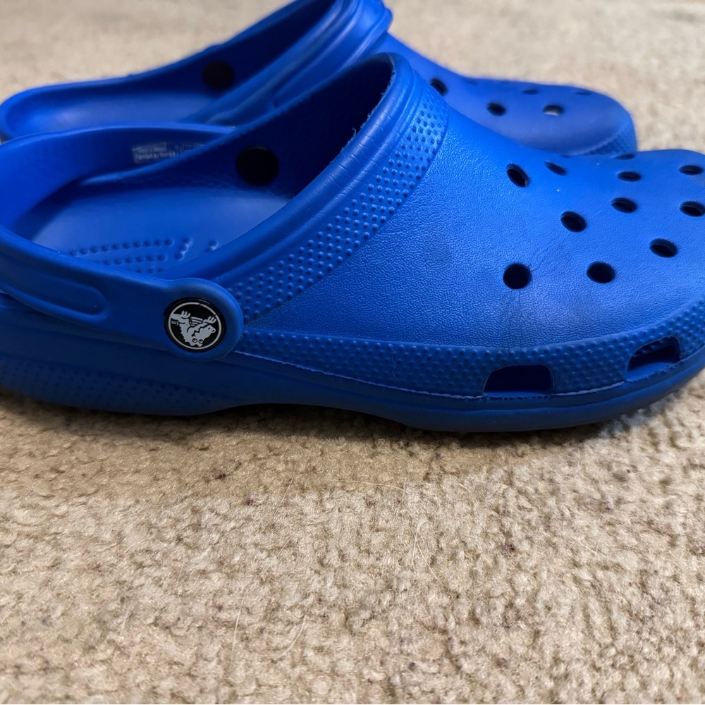 Unisex Blue Crocs - Picture 5 of 7